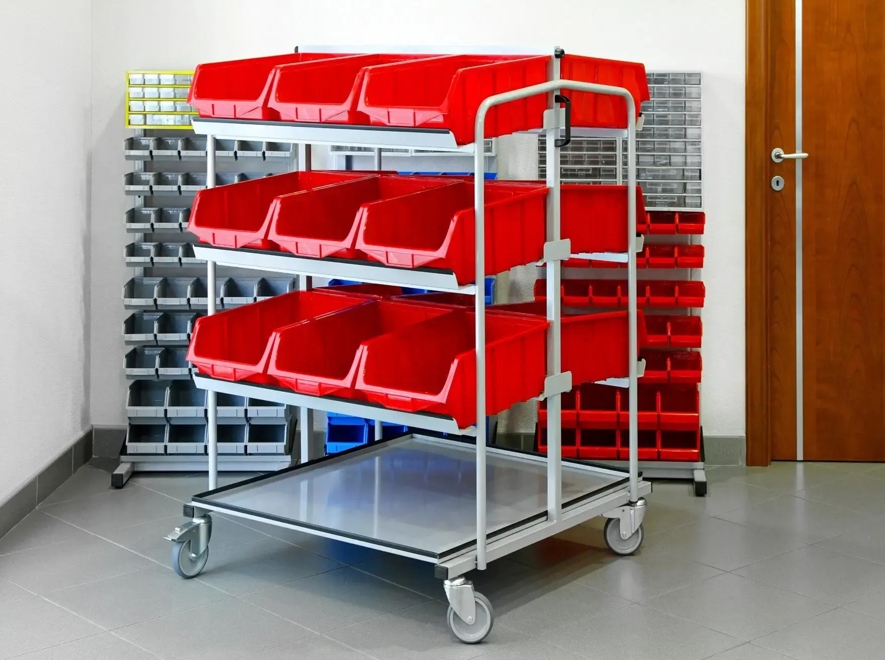Ext. Rolling Cart with Dividers